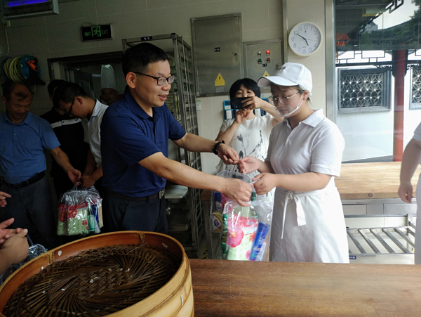 1577081527621301.jpg 9c4ba93f25d44da0b1f1e896cf8e14d3.jpg