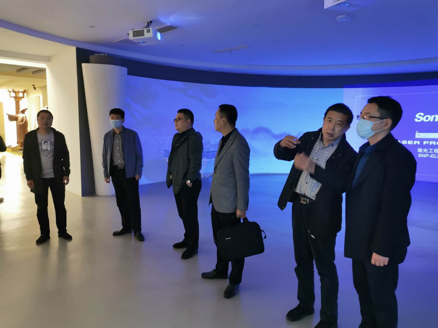 1589163770467119.jpg e6e42b060a6c9556f96e44aa1e4cc3c.jpg