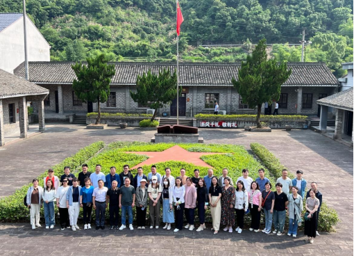 1687836498369589.jpg 1687836318252.jpg