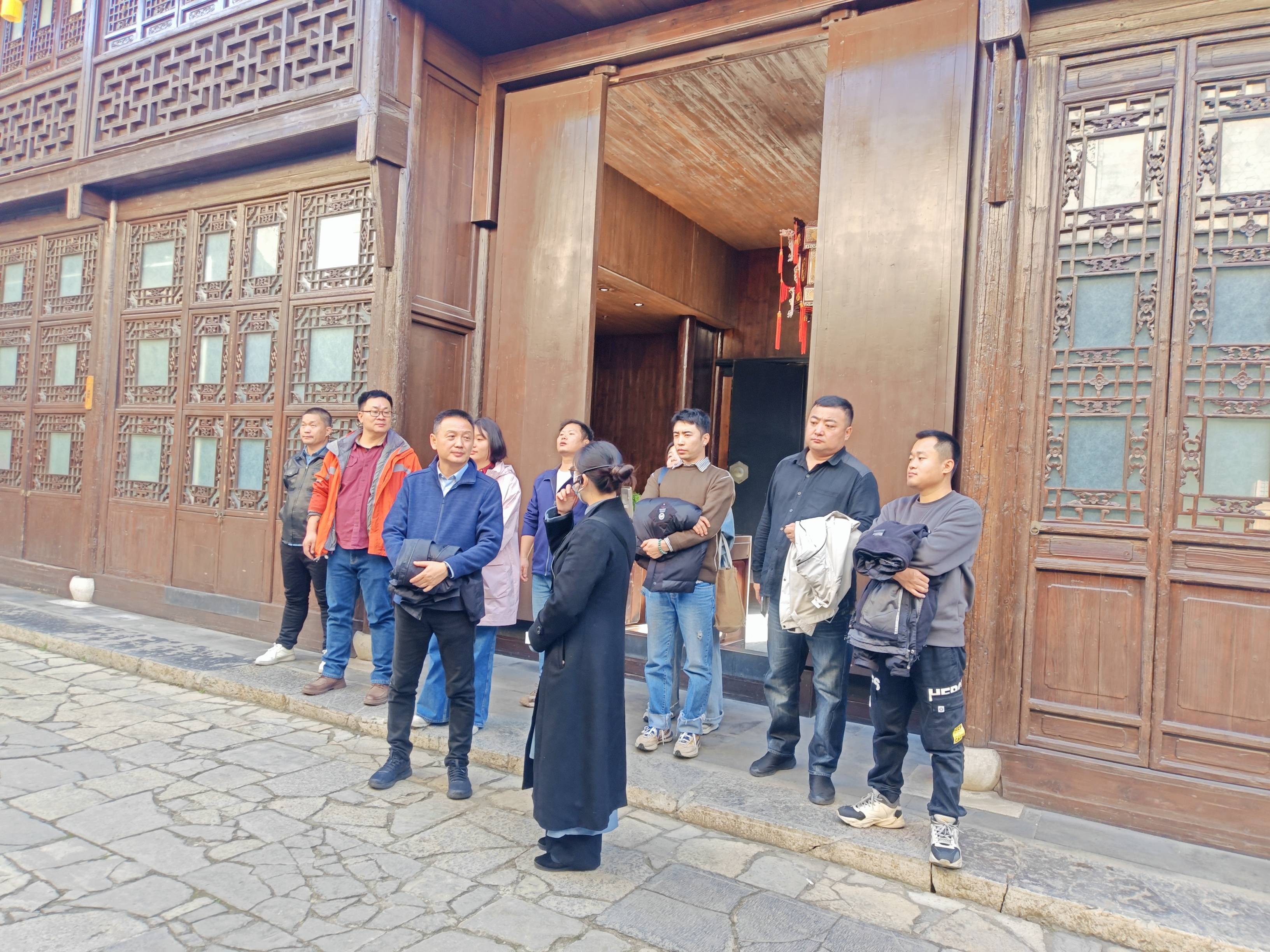 1702433165992337.jpg 1(1).jpg