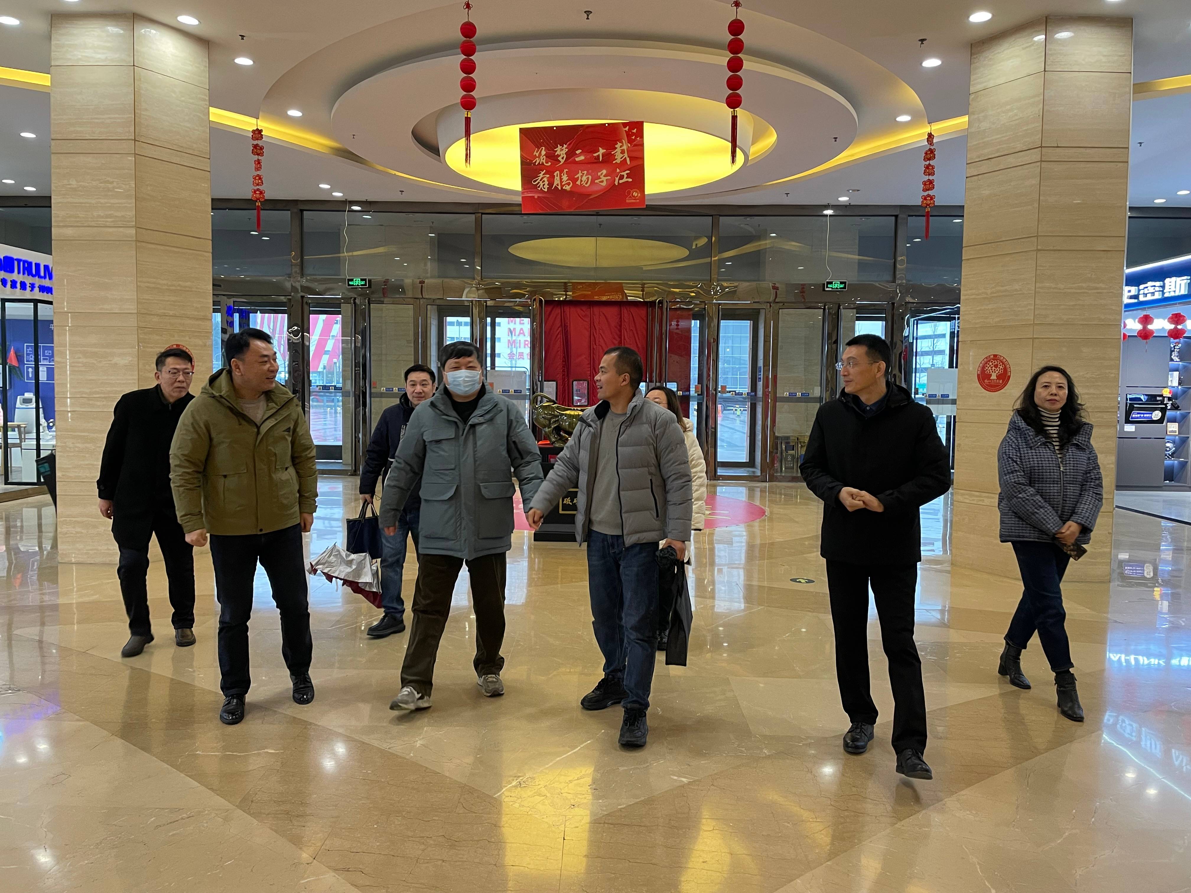 1708501550568697.jpg IMG_8374(1).jpg