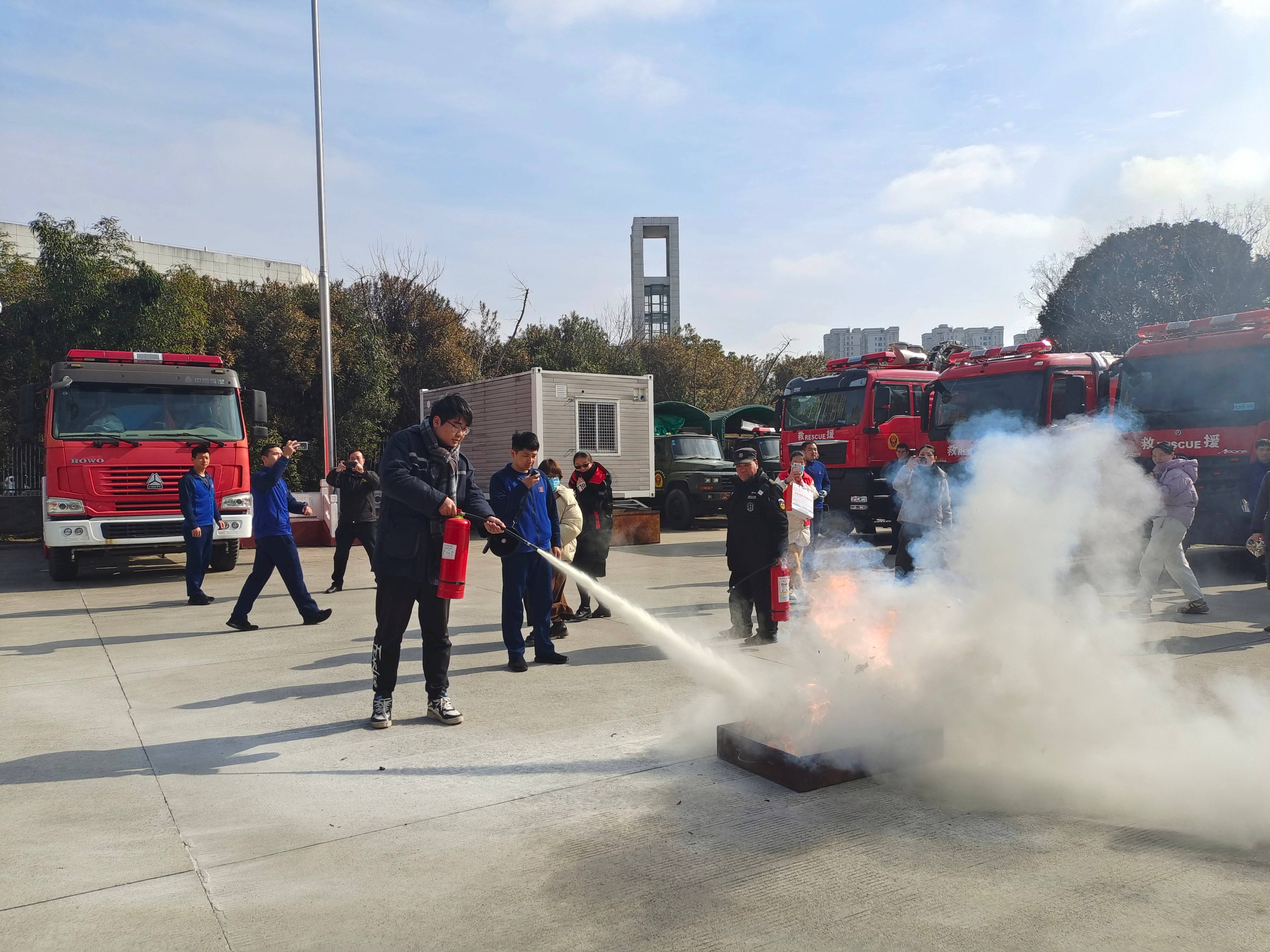 1709190474950347.jpg a989d78243ff4e62fff3ae8cd16115f(1).jpg