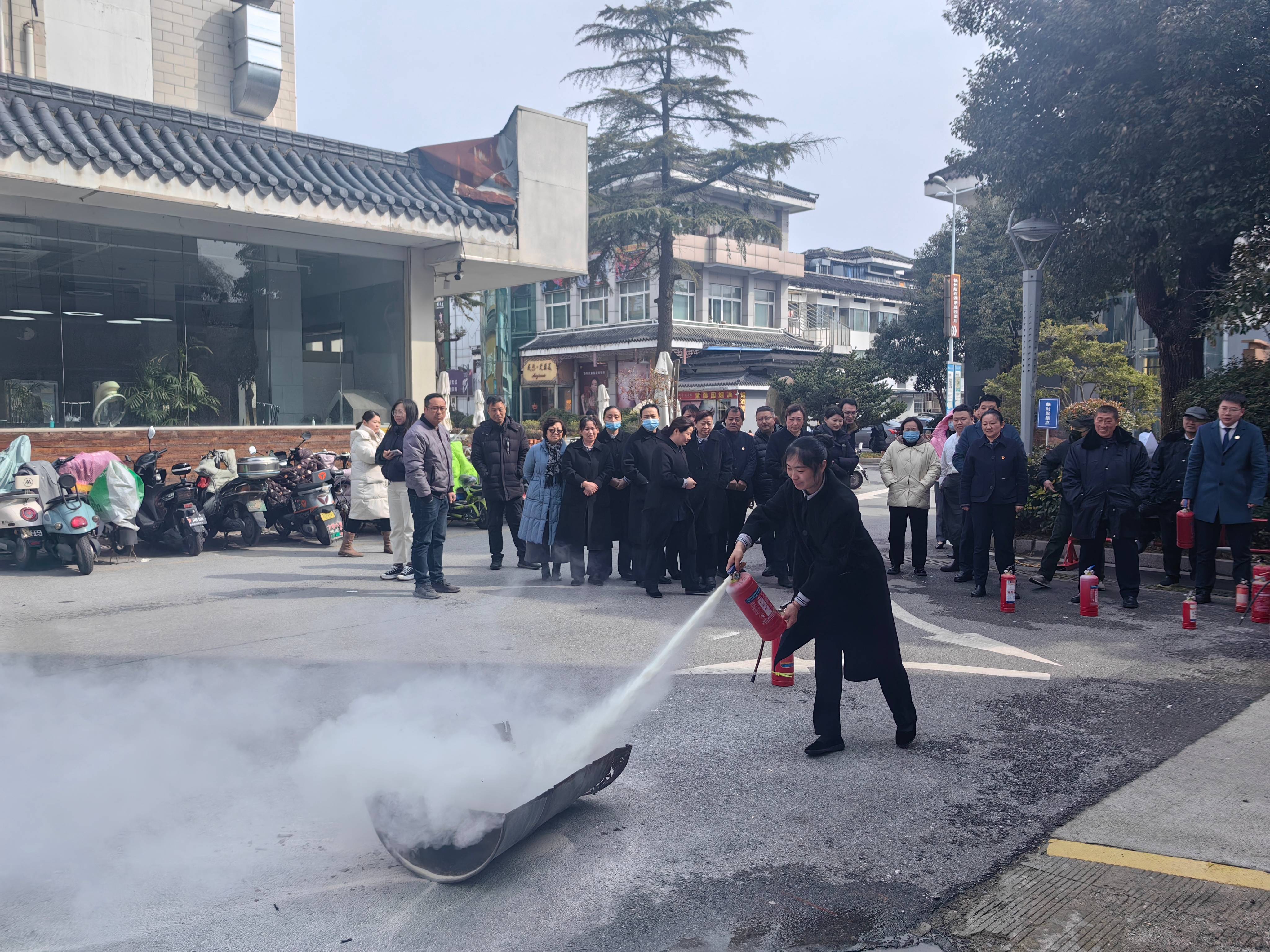 1709281173416441.jpg ef08f98bc0ec619fc34881997c6fe4e(1).jpg