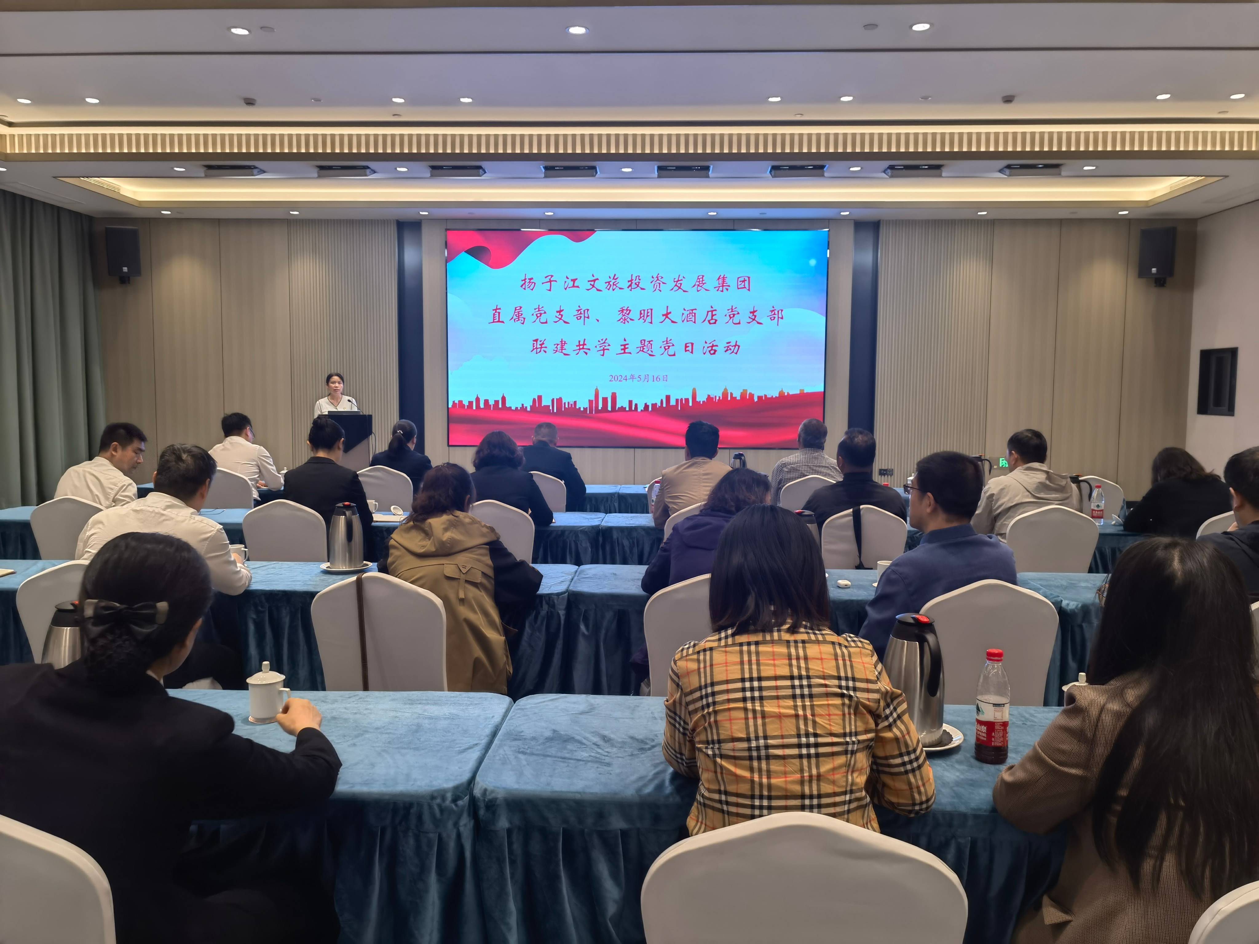 1715930068965353.jpg 74b2c1ad64506285f5ed033c8f5f243(1).jpg