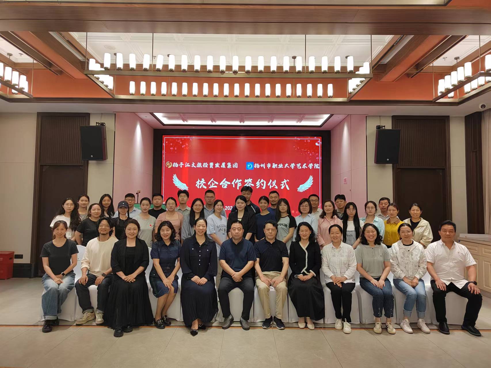 1717668025111945.jpg c8a3dfb92bbd2ea8f437796c7268774.jpg