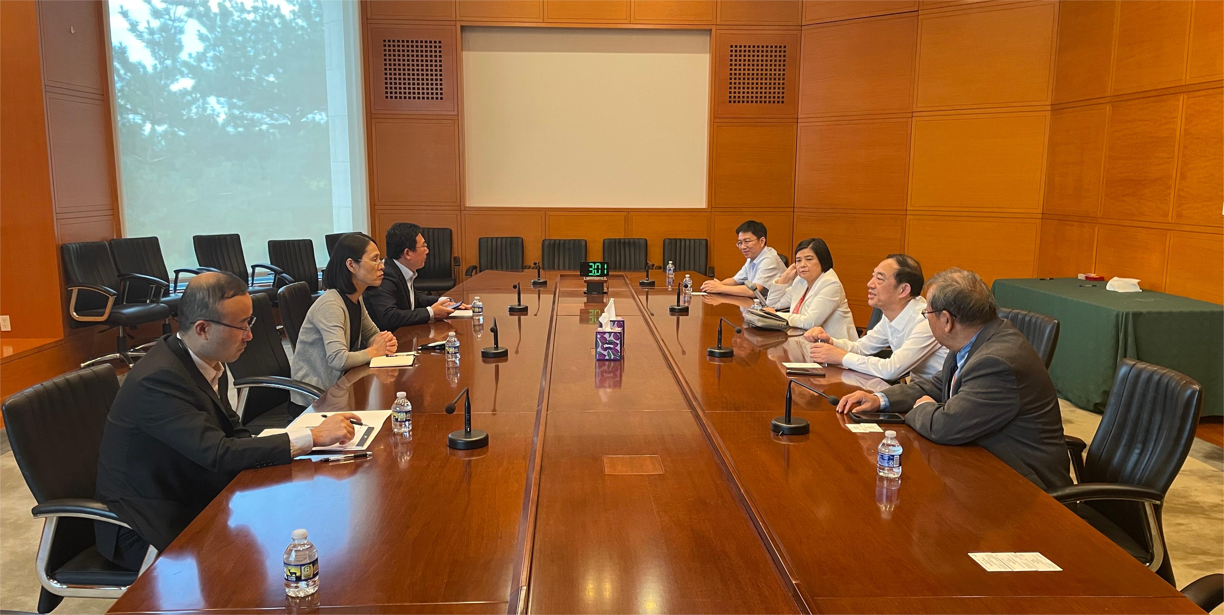 1724895784688201.jpg 美國(guó).jpg