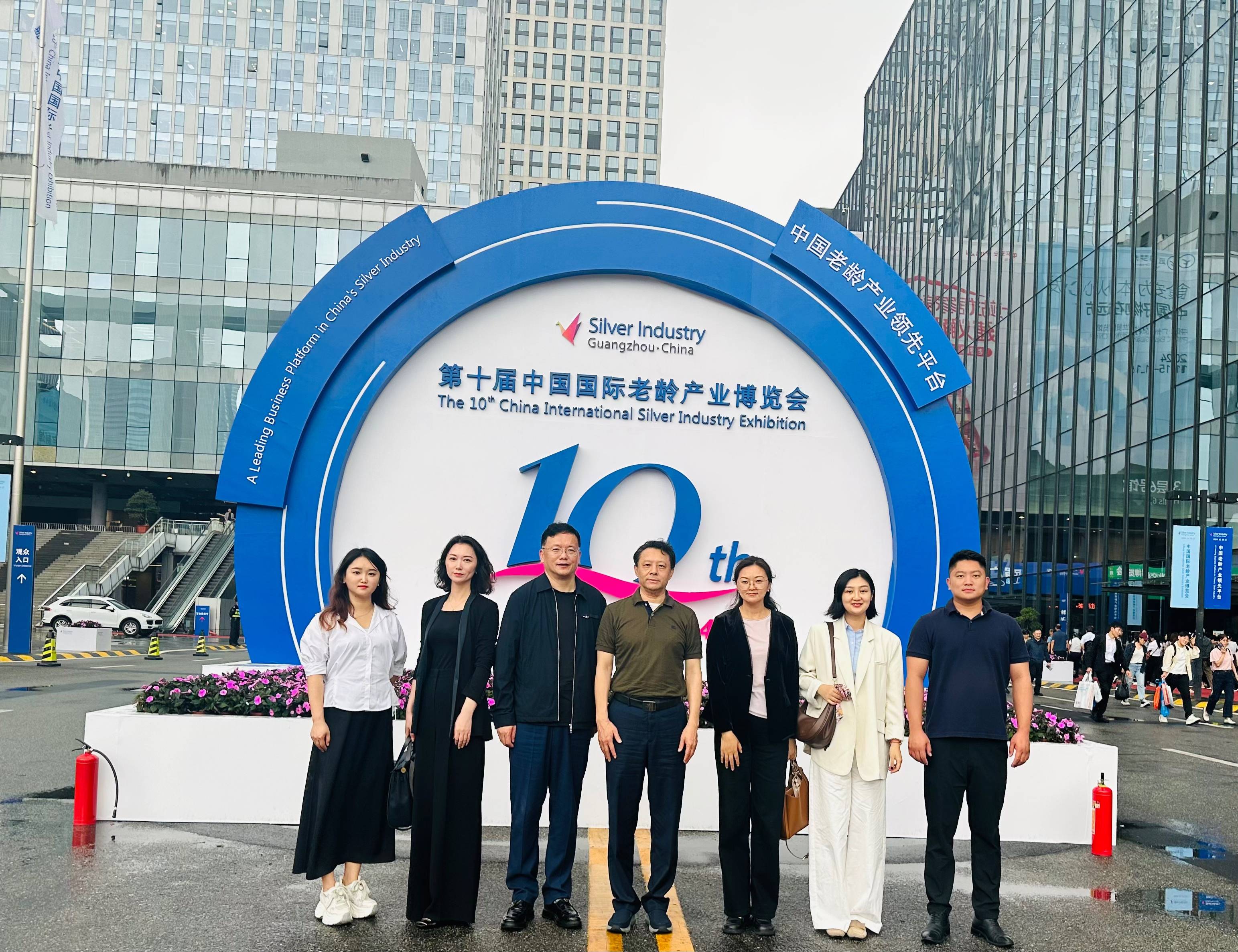 1731978003252998.jpg 06dbcc91d032e52a94e2657619bafbd(1).jpg