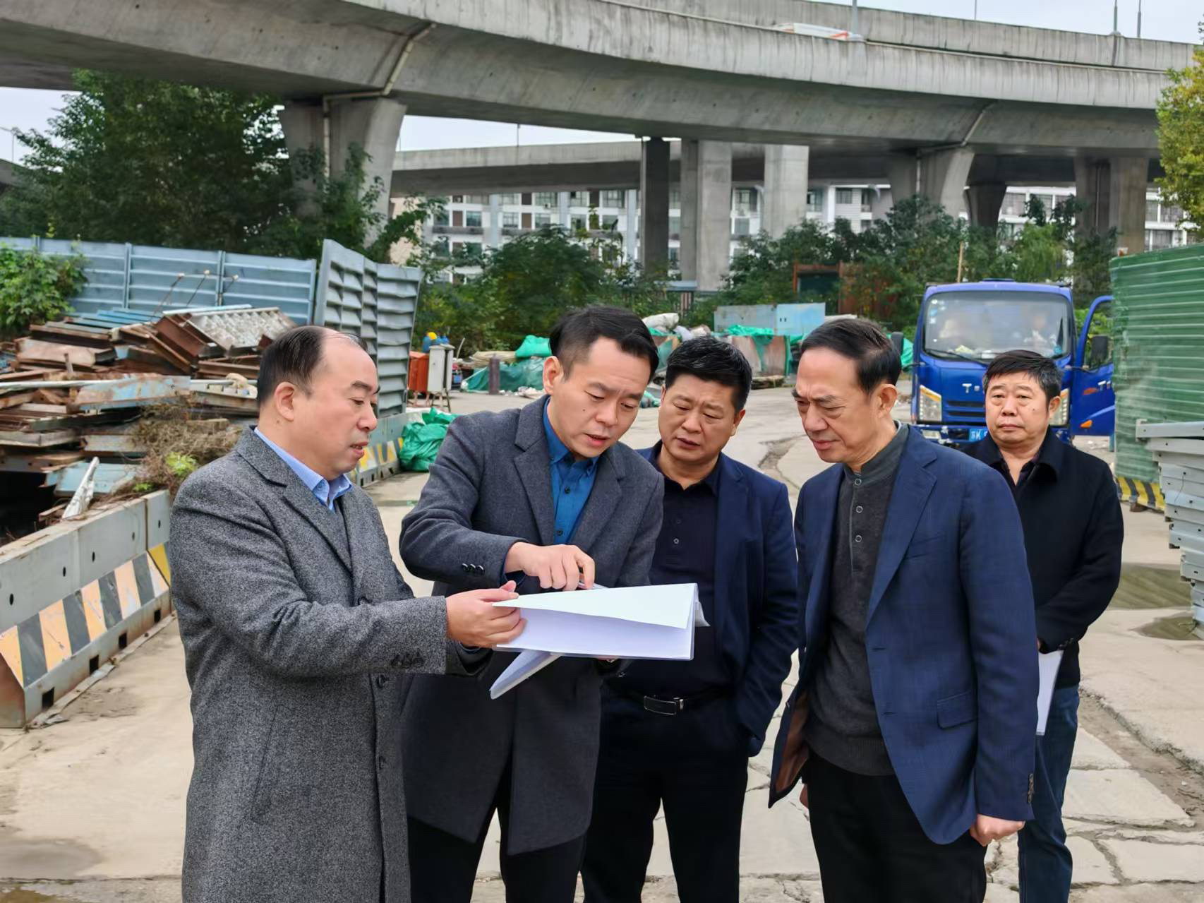 1732183919570176.jpg fcb437871797f5c0a674277c054b531.jpg