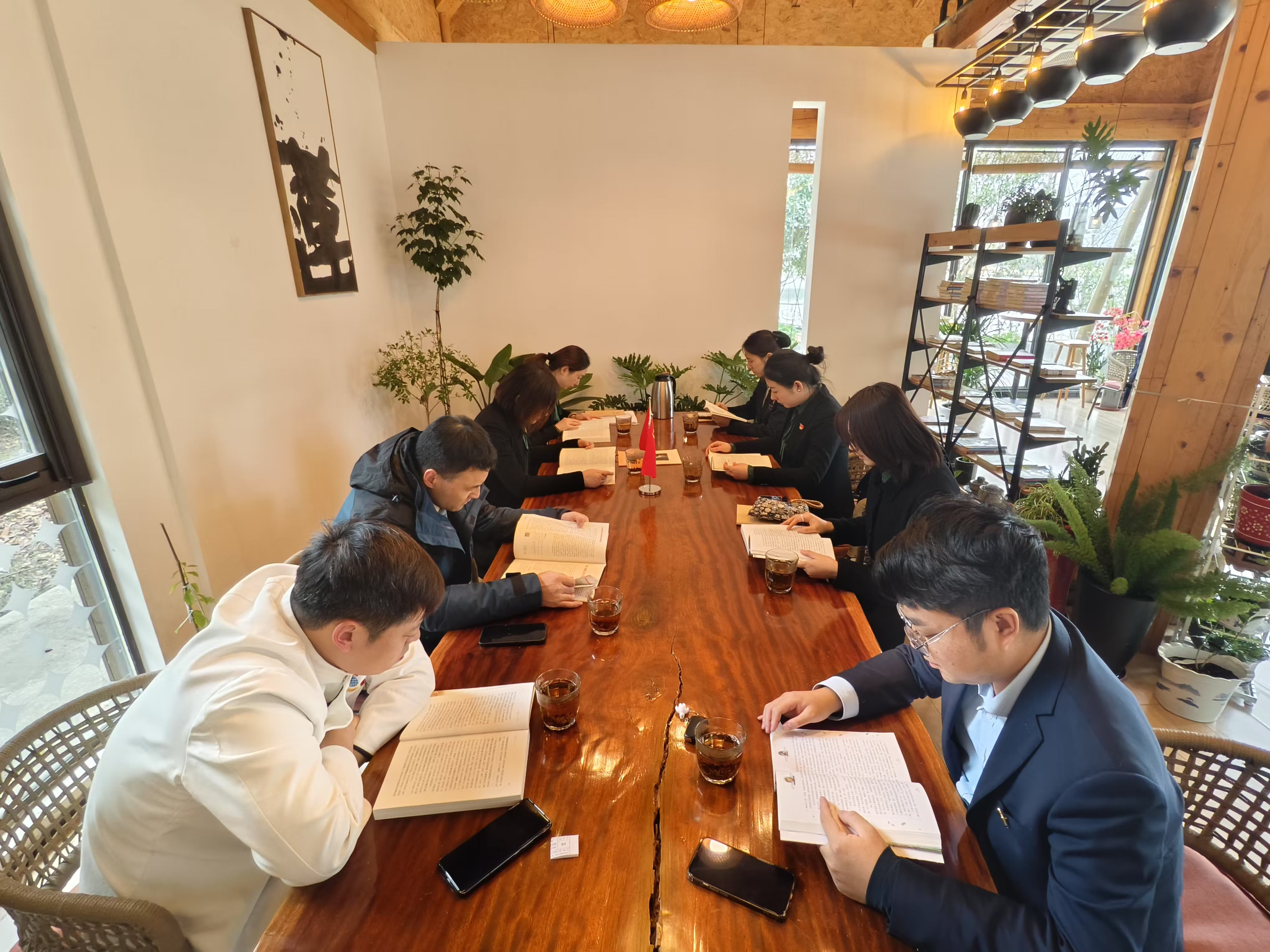 1734073400908971.jpg 37499af95bf4f289c1d4e99bf4beef1.jpg