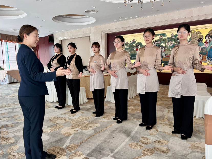 1744273638116729.png 1744272932979.png