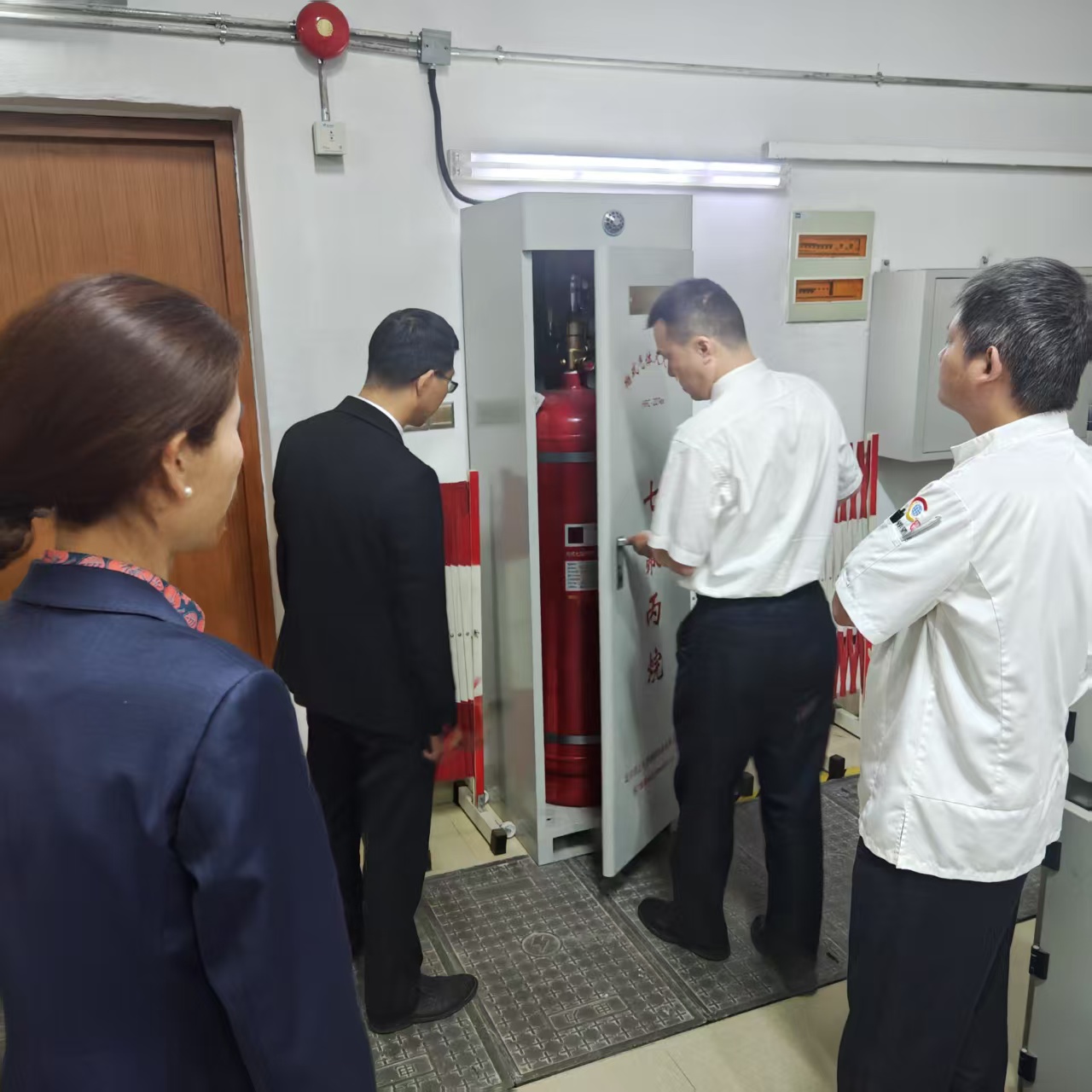 1745918878689578.jpg 2d0d153bfc405d91b7349cbb754e492.jpg