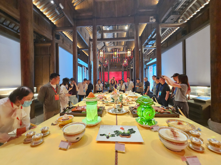 1747272842318885.png 1747272018136.png